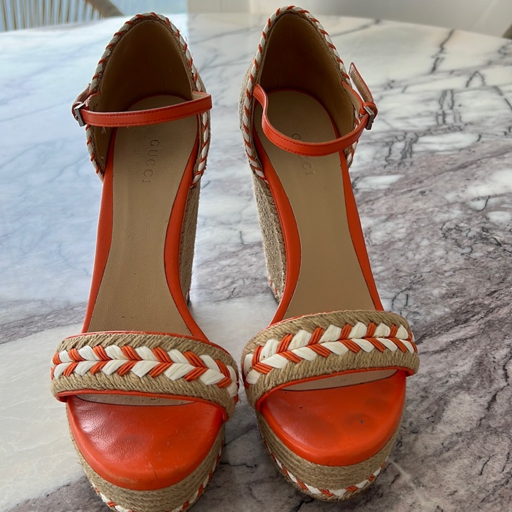 100% AUTHENTIC. Gucci leather espadrilles orange. Size: 9.5 | IT 39.5